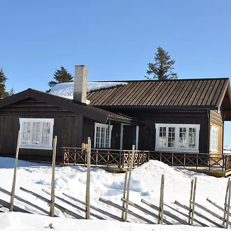 Lostegard At The Of Golsfjellet Nyaraló *