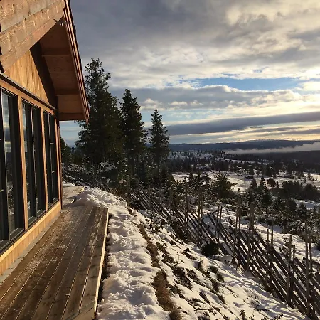 Tatil Evi Lostegard At The Of Golsfjellet *